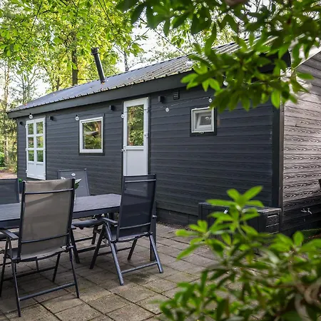 Camping Knus Boschalet In Het *